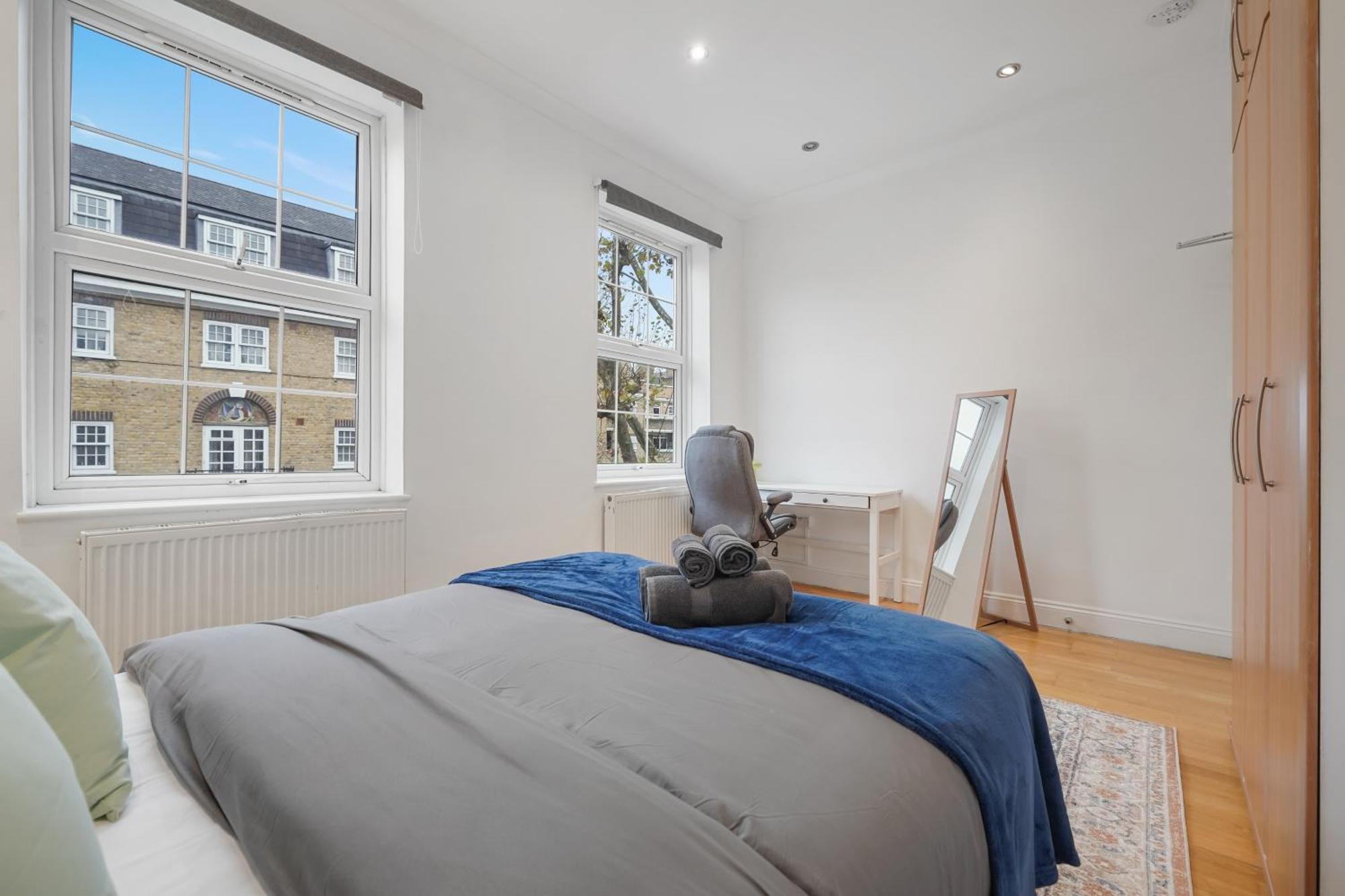 The Chic Townhouse In Kings Cross!!! 3 Floors Apartment London Bagian luar foto