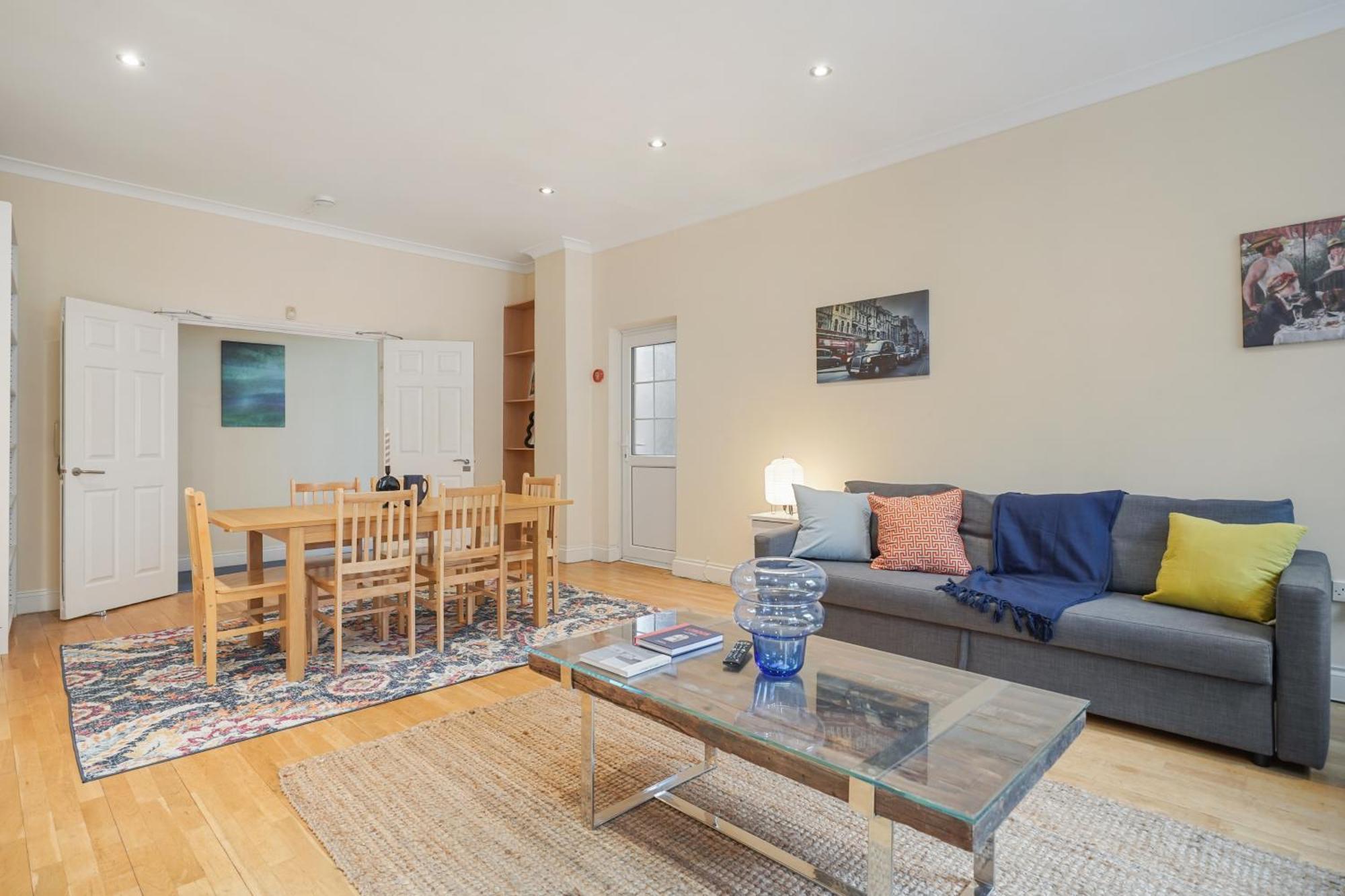 The Chic Townhouse In Kings Cross!!! 3 Floors Apartment London Bagian luar foto